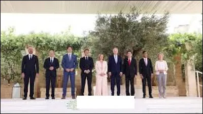 Dans quel pays se tient le septième sommet du G7 en juin ?
