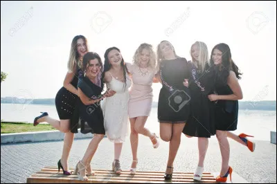 Lisa a 6 surs : Lundi, Mardi, Mercredi, Jeudi, Vendredi, et Samedi. Mais il y a 7 filles dans la maison. Comment sappelle la 7e ?