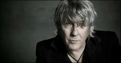 De quel musicien américain le chanteur belge Arno fut-il le cuisinier ?