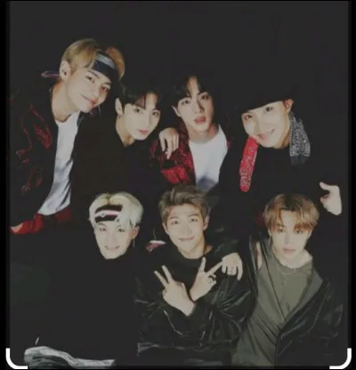 Qui est le chanteur principal ?