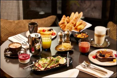 Au petit déjeuner, tu prends :