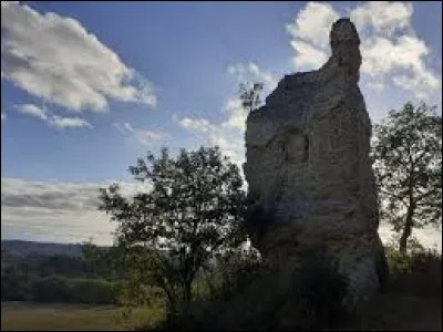 Voici la pile gallo-romaine, à Ordan-Larroque. Village Gersois, il se situe dans l'ex région ...