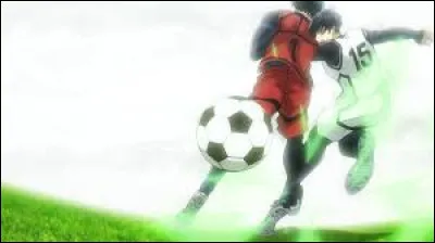 Comment Isagi a-t-il eu le dessus sur Rin pendant la dernière action du match ?