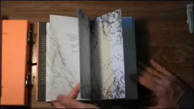 Qui est l'auteur du roman "L'Épée des Cinquante Ans" ?