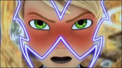 Dans lépisode 18 de la saison 5, intitulé ''Émotion'', Félix Fathom se transforme en Argos, grâce au Miraculous du Paon, pour la première fois, puis se fait akumatiser en Phénix par Monarque. Il sera accompagné dun Sentimonstre appelé Lune Écarlate quil aura lui-même créé. Est-ce vrai ou faux ?