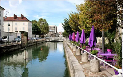 En France, il existe la ville de Troyes. Dans quelle région cette ville se situe-t-elle ?