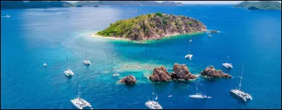 Top ! Né le 15 août 1769 à Ajaccio, je suis un empereur français dont les conquêtes ont marqué lhistoire de lEurope. Après ma première abdication, jai été exilé sur lîle dElbe avant de revenir brièvement au pouvoir. Finalement, ma défaite à Waterloo ma conduit sur lîle de Sainte-Hélène. Je suis