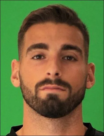 Quel métier est exercé par Ricardo Guimarães ?