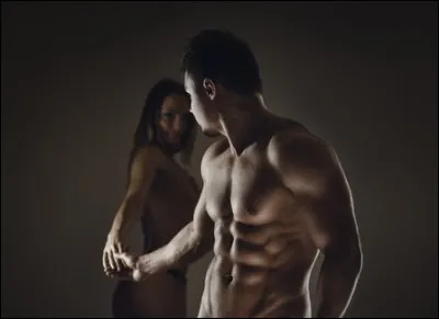 Le roi de Thespios décida d'envoyer chaque nuit l'une de ses filles auprès du héros Héraclès en récompense de ses exploits. Combien étaient-elles ?