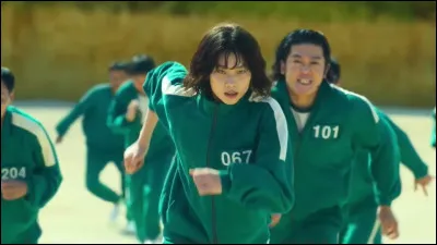 Combien de joueurs survivent à la première épreuve de "Squid Game" : "1... 2... 3... Soleil" ?