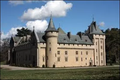 Je vous emmène à Martiel découvrir l'abbaye de Loc-Dieu. Village de l'arrondissement de Villefranche-de-Rouergue, il se situe dans le département ...