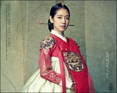 C'est la tenue traditionnelle coréenne. Lorsque l'on en porte un, on peut visiter des temples gratuitement. Quel est son nom ?