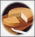 Quel est ce fromage au lait non rchauff,  l'affinage jusqu' quatre mois, avec une crote fauve et un intrieur crmeux ?