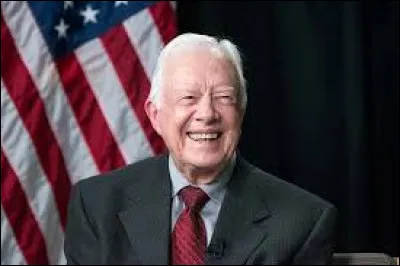 29 décembre : 
L'ancien président des États-Unis, Jimmy Carter, s'éteint à l'âge vénérable de 100 ans. Gouvernant ce pays de 1977 à 1981, le combientième président des USA est-il ?