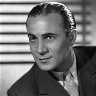 Quelle ville corse, qui a vu naître Tino Rossi, était autrefois surnommée la "cité du corail" car elle était le port de départ de nombreux corailleurs ?