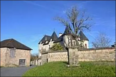 Village néo-aquitain, dans l'aire d'attraction Briviste, Marcillac-la-Croze se situe dans le département ...