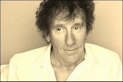 Quelle est cette chanson dénonçant l'accumulation d'objets ?