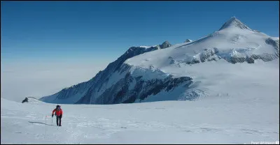 Antarctique - Mont Vinson - 4 892 mètres - Quel pays administre ce sommet ?