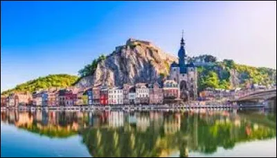 Quelle ville est la capitale de la région belge de la Wallonie ?