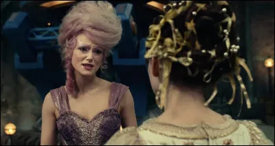 Lasse Hallström et Joe Johnston ont réalisé ce film, où Knightley interprète la fée Dragée, qui a pour titre...