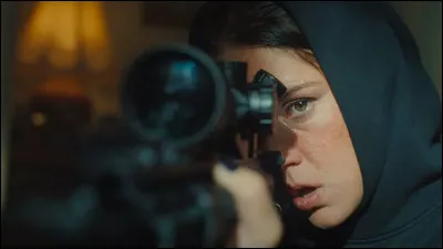 Exarchopoulos joue Alex dans ce film de Mélanie Laurent, qui est...