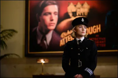 Ronan joue l'agent Stalker dans ce film de Tom George, qui est...