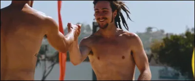 Taylor-Johnson joue Ben Leonard dans ce film d'Oliver Stone, qui est...