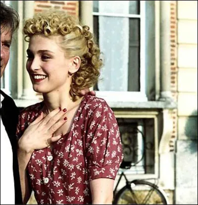 Agnès Varda a réalisé ce film, où Gayet interprète Camille Miralis, qui a pour titre...