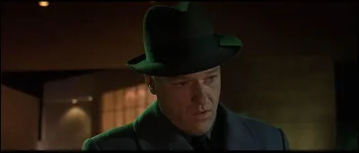 Norris joue un policier dans ce film d'Andrew Niccol, qui est...