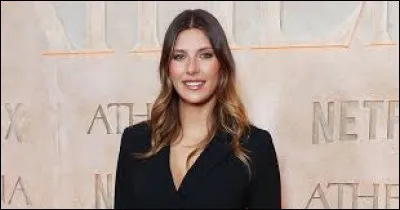 Quel est le nom de Miss France 2015 ?