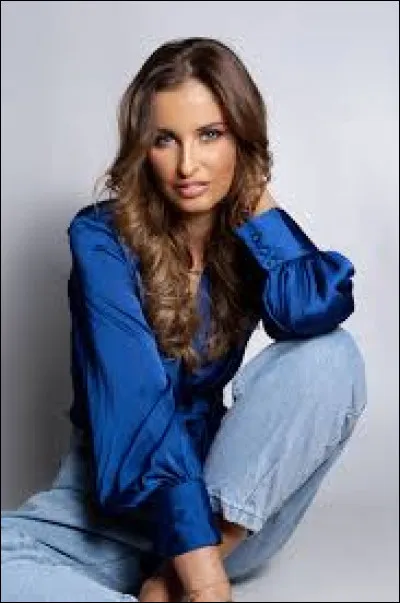 Quel est le nom de Miss France 2010 ?