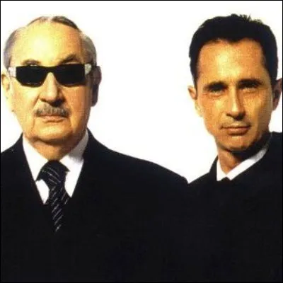 Quel acteur, &agrave; l�affiche des "Ripoux 3", a publi&eacute; des livres de vulgarisation historiques, dont "M&eacute;tronome" ?