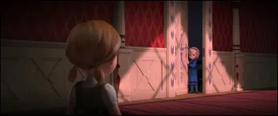 Ok, et maintenant l'inverse, tu n'as pas voulu avoir de pouvoirs.
Tu t'entends très bien avec quelqu'un et tu l'aimes beaucoup, vous vous entendez et passez votre temps ensemble.
Un jour, il/elle se met à t'éviter et s'enferme chez lui ou chez elle et la dernière fois que tu l'as vu(e) c'est le jour où il/elle s'est isolé(e) avec comme de la peur dans les yeux.
Comment réagis-tu ?