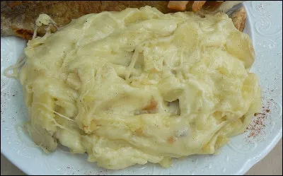 Dans quelle région de France, la truffade est-elle une spécialité ?