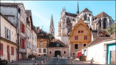 Dans quelle région trouve-t-on le département français de l'Yonne ?