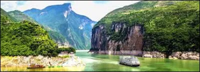 Dans quel pays se situe le fleuve Yangtsé ?