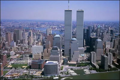 Quelles tours ont été attaquées par des terroristes ?