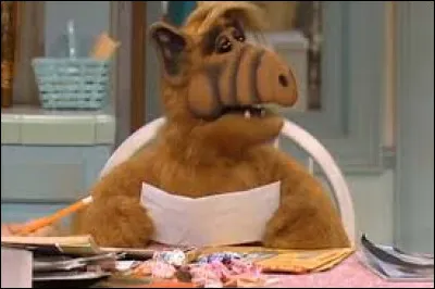 Alf est un extraterrestre de très petite taille. Combien mesure-t-il ?
