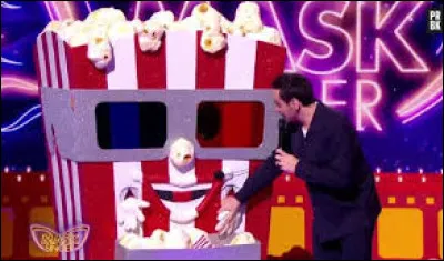 Dans quelle émission une personnalité a-t-elle été déguisée en Pop Corn ?