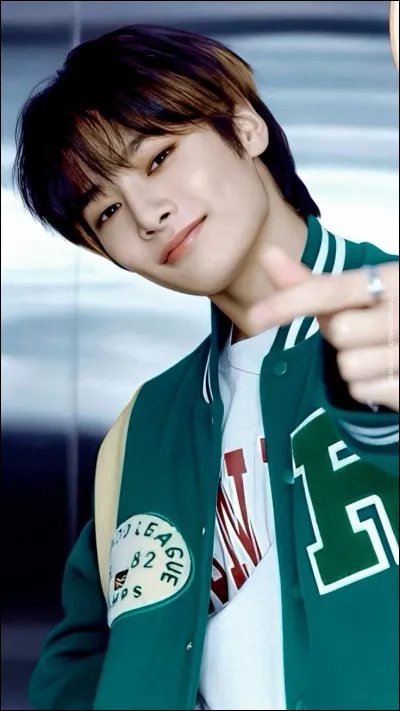 Avec qui forme-t-il le duo Vocal Racha ?