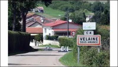 Nous terminons notre balade en Lorraine, à l'entrée de Velaine-sous-Amance. Commune de l'aire d'attraction Nancéenne, elle se situe dans le département ...