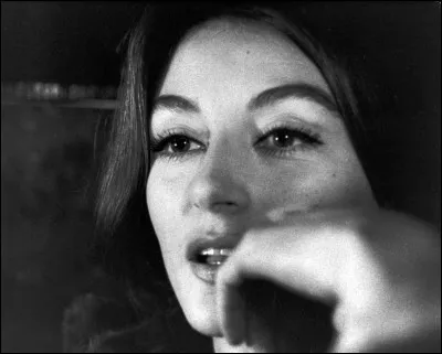 Quel est le réalisateur fétiche d'Anouk Aimée ?
