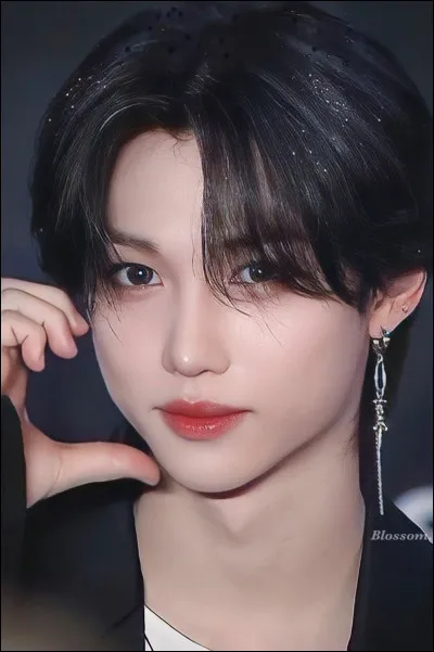 Felix est son nom d'artiste, quel est son nom complet ?