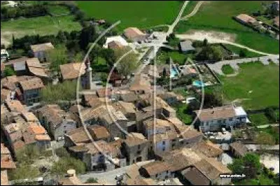 Pour finir, je vous emmène à Saint-Côme-et-Maruéjols. Village de laa métropole Nîmoise, il se situe dans le département ...