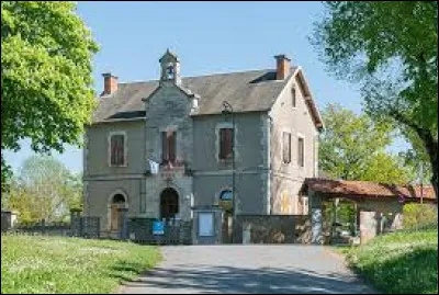 Village Bourbonnais, La Petite-Marche se situe en région ...