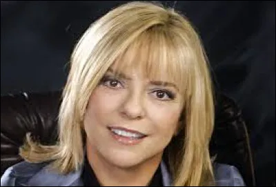 Avant de connaitre son grand amour, Michel Berger, la chanteuse France Gall (1947-2018) vivra une aventure tumultueuse avec Claude François qui durera trois ans et qui se terminera en 1967. Quelle chanson de ce chanteur est inspirée de leur relation ?