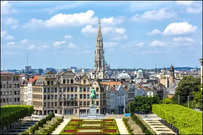 Dans quelle ville de Belgique Tintin habite-t-il ?