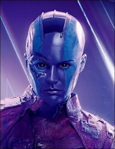 N : Nébula
Qui est sa sur adoptive ?