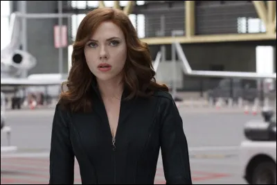 B : Black Widow
De quelle organisation a-t-elle fait partie ?