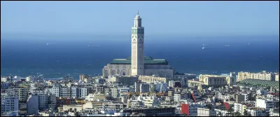 Laquelle de ces villes du Maroc est la plus peuplée ?